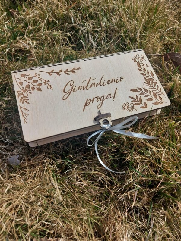 Medinis pinigų vokelis