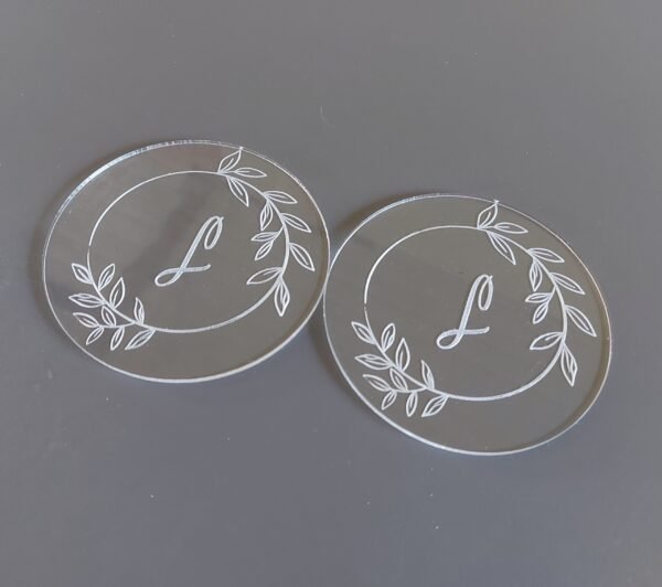 Padėkliukas su inicialu