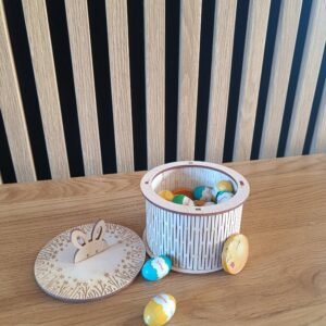 Medinė saldainių dėžutė kiškis