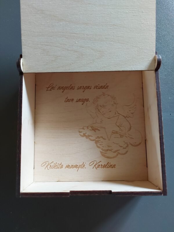 Maža krikštynų dėžutė