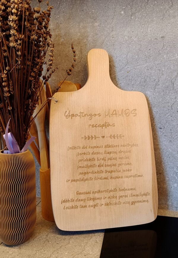 Graviruota pjaustymo lentelė mamai arba močiutei